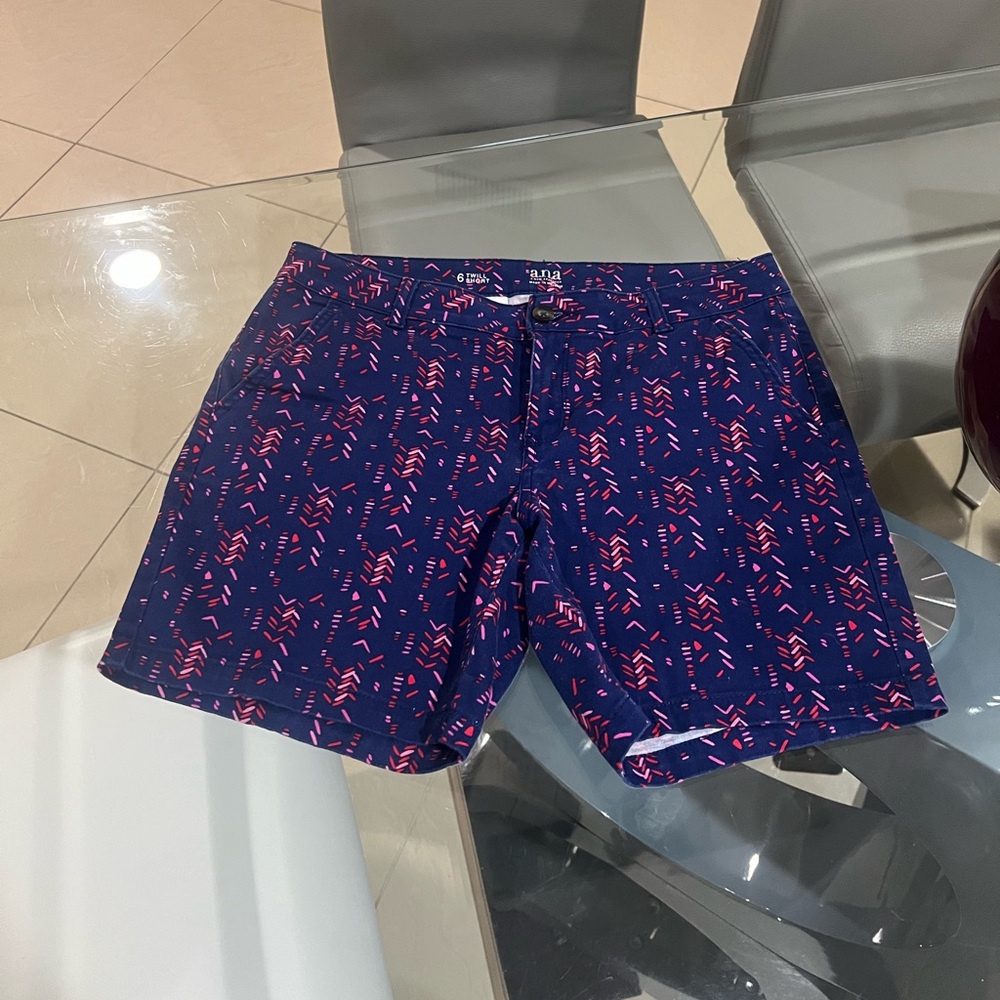A.N.A Twill Short Women’s Floral Shorts Sz 6